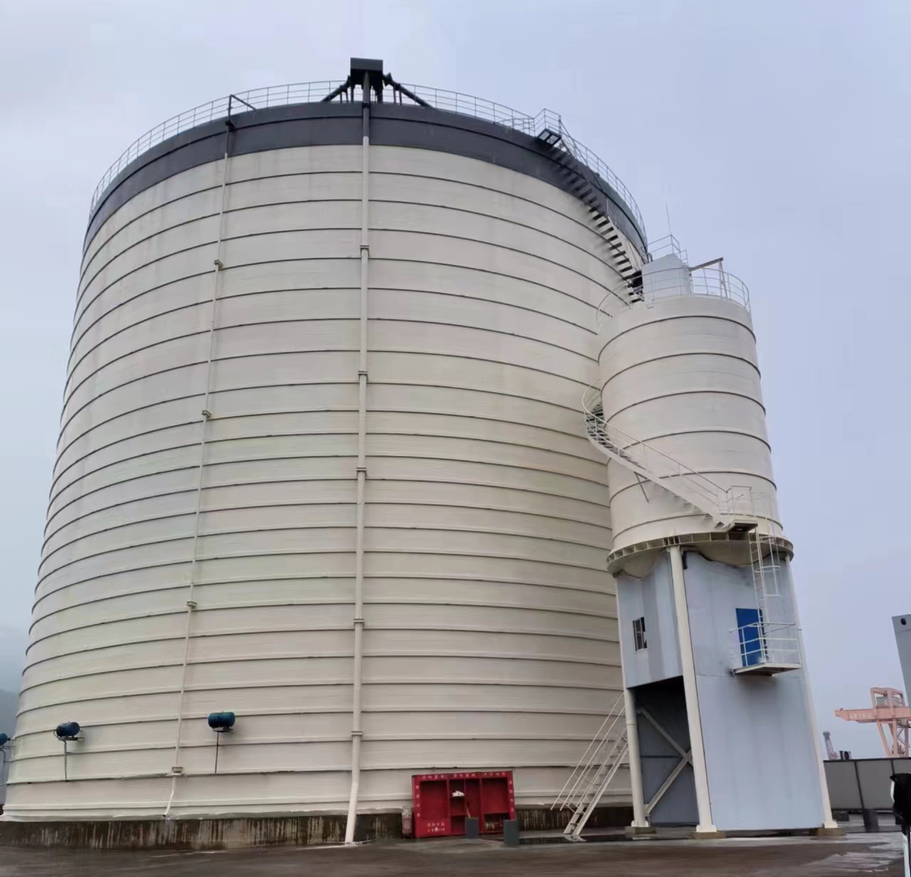 台儿庄10万吨水泥钢板库